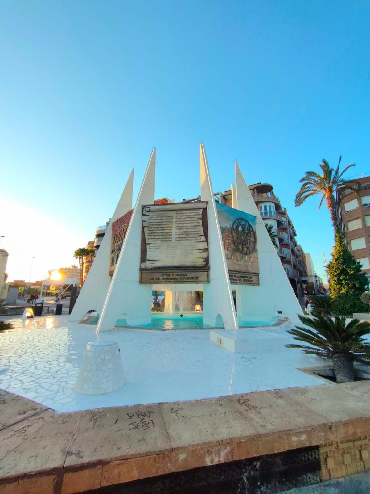 Casa De Buenos Dias Leilighet Torrevieja Eksteriør bilde